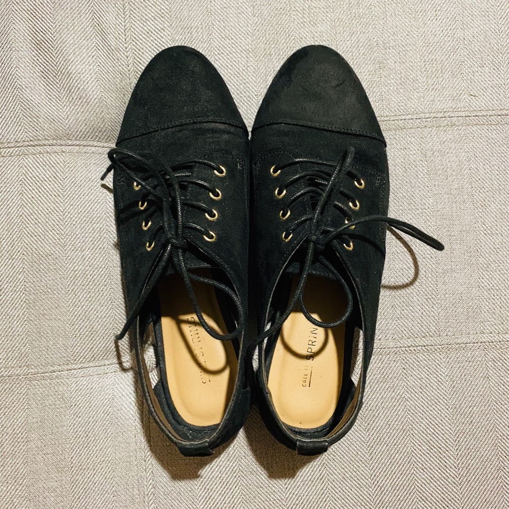 Call it Spring oxfords with cutouts